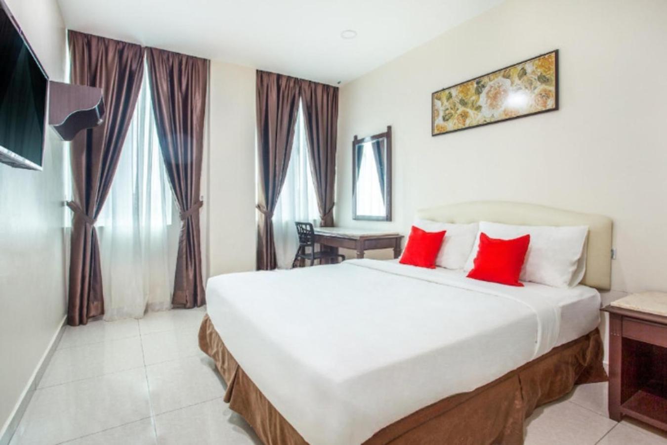 Sam Hotel Sitiawan Exterior foto