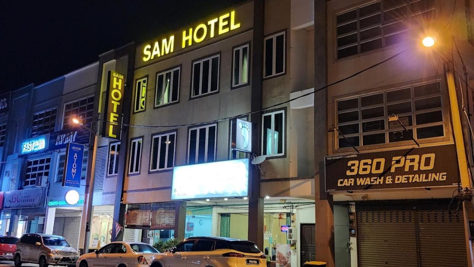 Sam Hotel Sitiawan Exterior foto